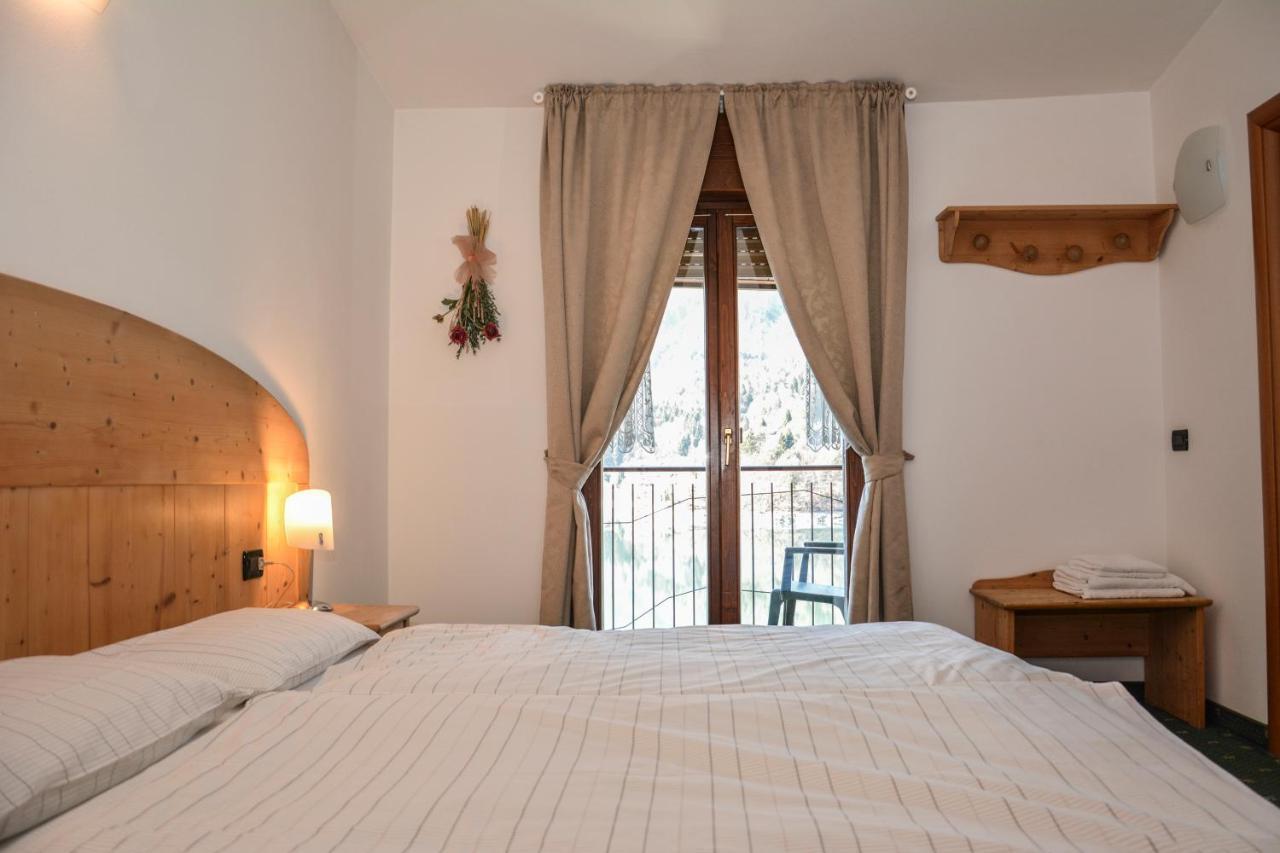 Albergo メッツォラゴ エクステリア 写真
